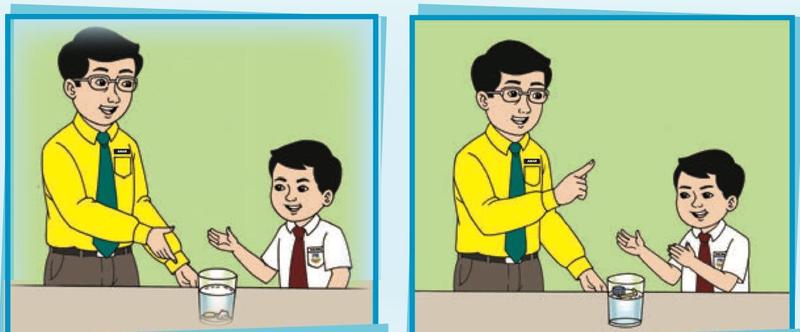 Cikgu dan murid melihat batu dan duit syiling di dalam gelas air