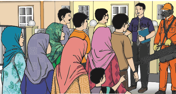 Penduduk kampung berdiri beramai-ramai di hadapan rumah, mendengar seorang pegawai