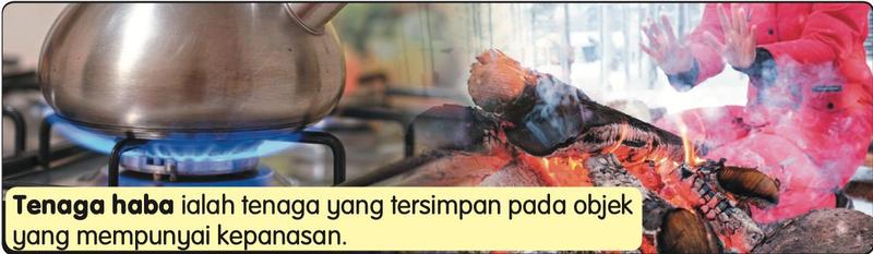 Cerek di atas api dapur dan kayu api yang menyala