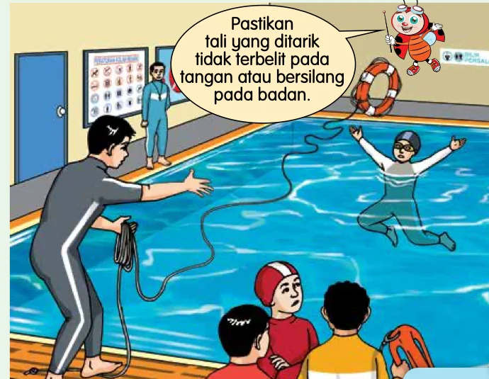 Jurulatih membaling tali kepada murid yang lemas di tengah kolam, murid lain menunggu giliran