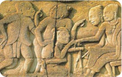 Ukiran Candi Bayon: rakyat menimbang barang semasa berjual beli